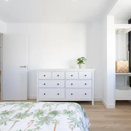 Home2book Stunning & Comfy Cruz 산타크루스데 테네리페