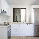 Home2book Stunning & Comfy Cruz 아파트